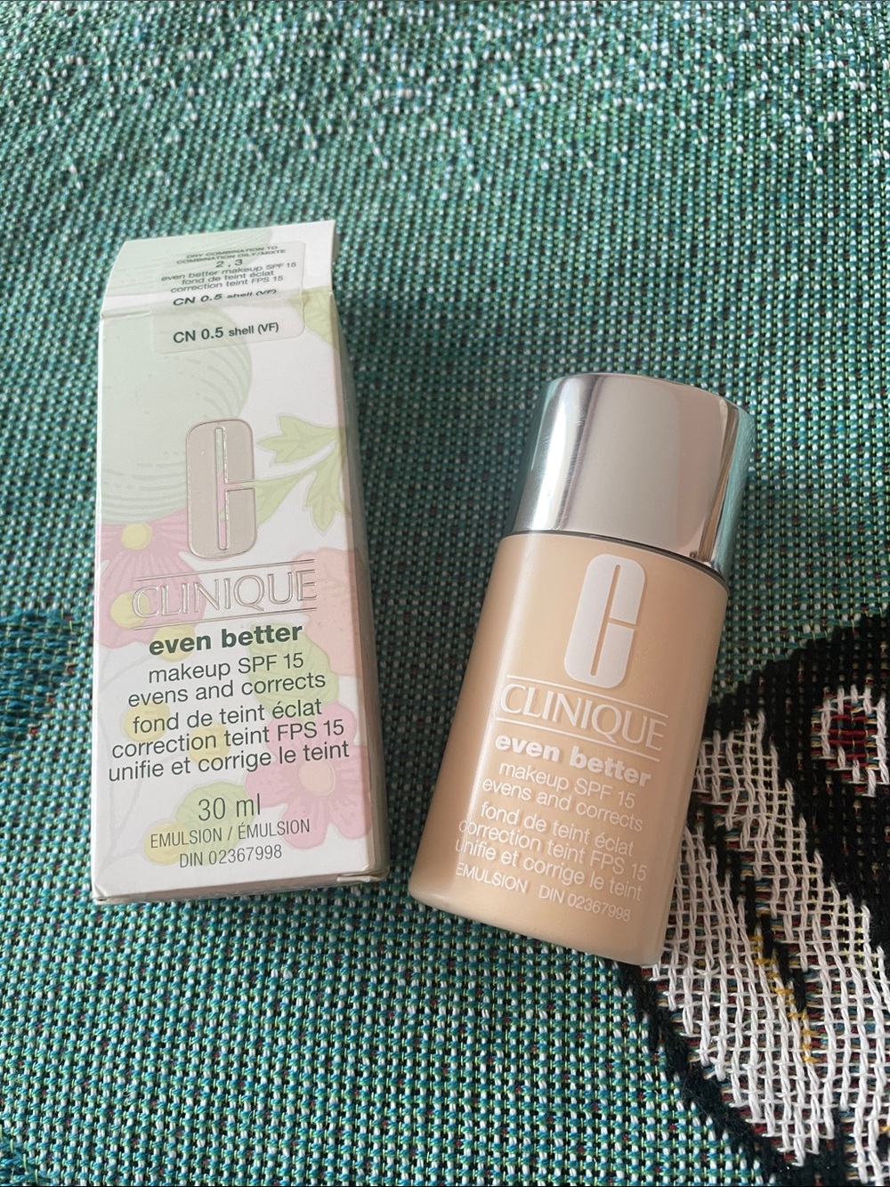 BNIB - Clinique Even Better Makeup SPF 15 - Shell Beige